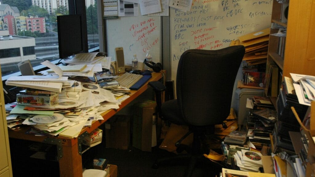 Messy desk image. Photo by Wonderlane. 