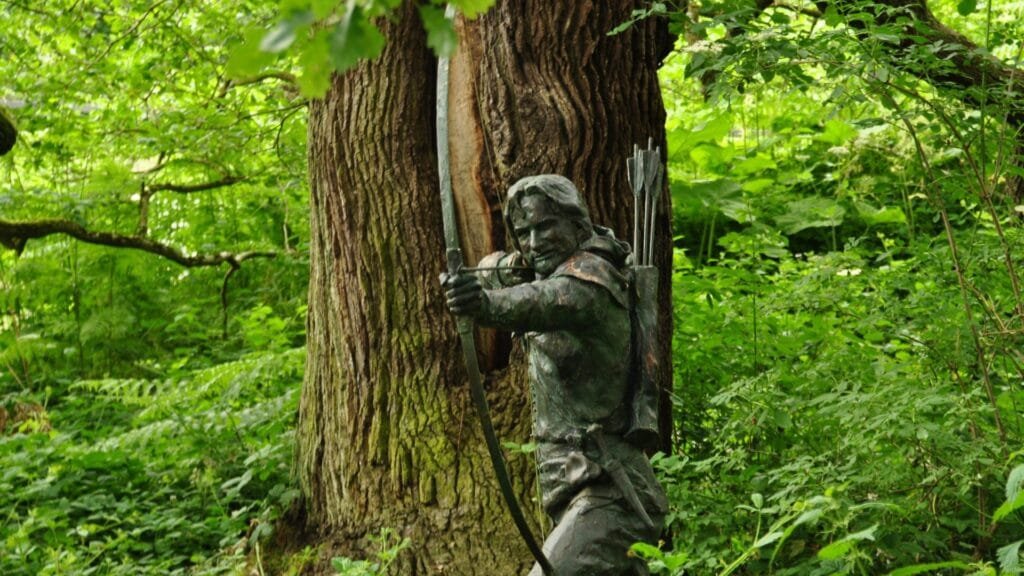 An image of a Robin Hood statue representing web design nottinghamshire. Photo by Nilfanion.
